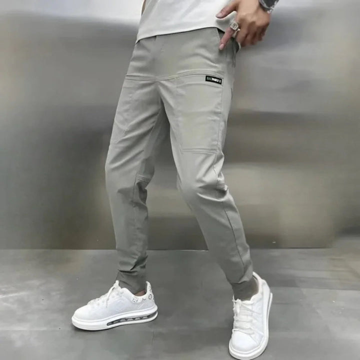 HARRINGTON | SLIM FIT CARGO PANTS