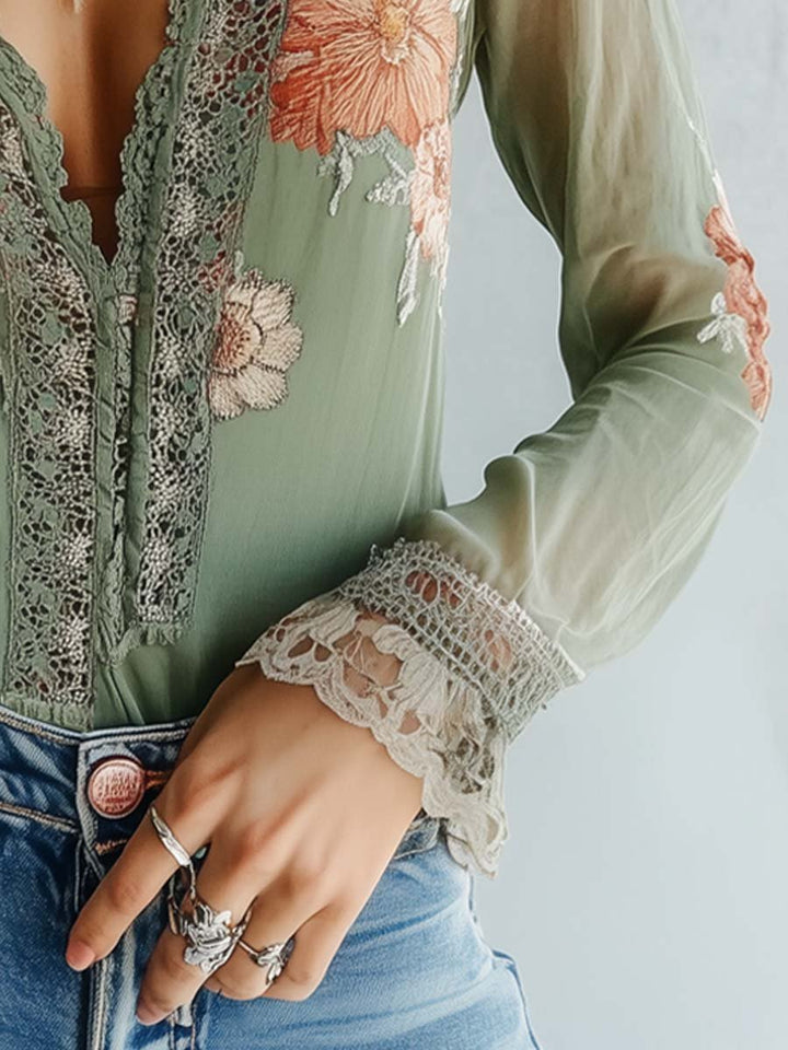 Patricia | Floral Lace Blouse