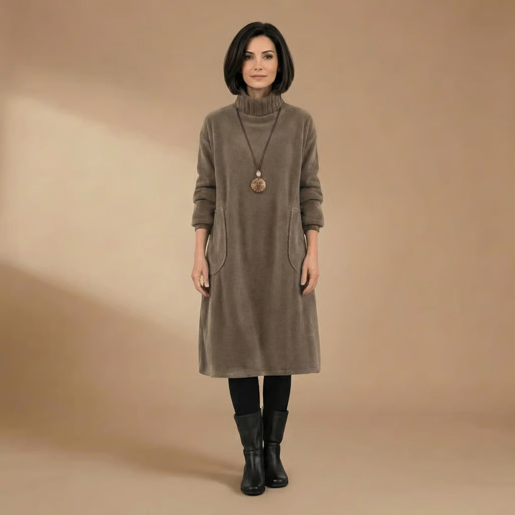 Tracy | Cozy Turtleneck Midi Dress